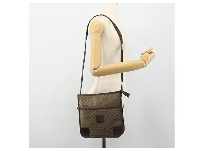 Céline Borsa a Spalla in Tela Macadam CELINE PVC Beige Oro Auth bs34714 D'oro - vista 22