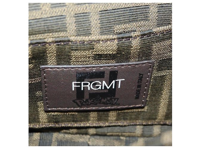FENDI Zucca Tela Miniryu FRGMT x POKMON Mamma Baguette Nero Auth 167247SM Marrone - vista 23