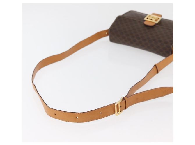 Céline Borsa in tela Macadam Celine con motivo carrozza in PVC pelle marrone oro Auth 177443A - vista 7