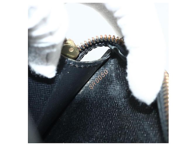 LOUIS VUITTON Epi Pochette Uomo Borsa Clutch Nera M52522 LV Auth ep14052 Nero - vista 12