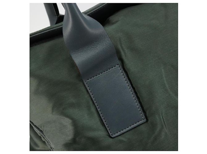 Céline Borsa Tote in Nylon Verde Argento Auth bs34712 - vista 15
