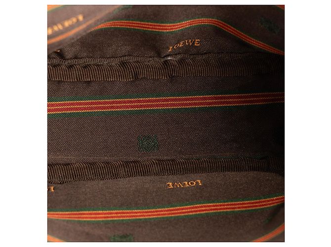 LOEWE - Loewe Umhängetasche aus gewelltem braunem Leder und glattem schwarzem Vintage-Leder - Ansicht 8