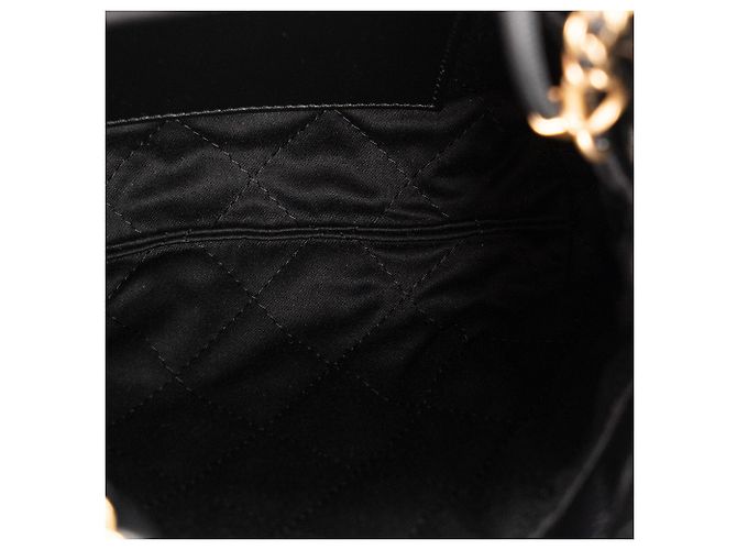 CHANEL - Borsa a tracolla Chanel 22 in pelle liscia nera Nero - vista 7