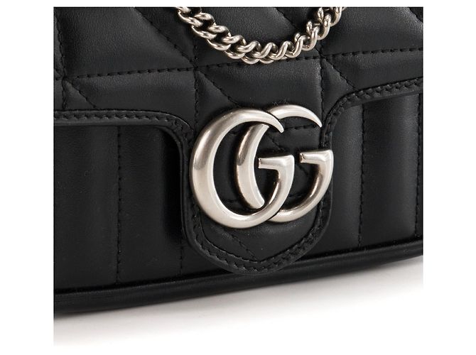 GUCCI - GG Marmont Mini Gucci Umhängetasche aus schwarzem Glattleder - Ansicht 5