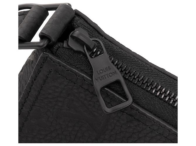 LOUIS VUITTON - Borsa a Spalla Triangle Messenger Louis Vuitton in Pelle Monogram Nera Nero - vista 5