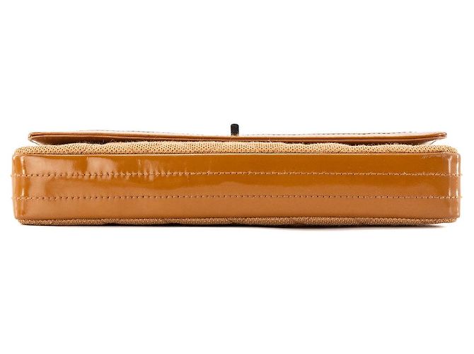 CHANEL - Borsa a Spalla East West Chocolate Bar in Pelle Verniciata e Jersey Marrone - vista 4