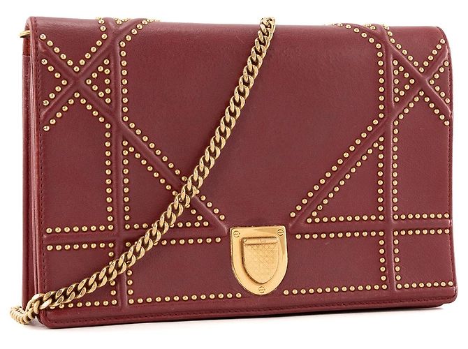 DIOR - Bolsa de Ombro Diorama em Couro Bordô com Estrelas Douradas Bordeaux - vista 2