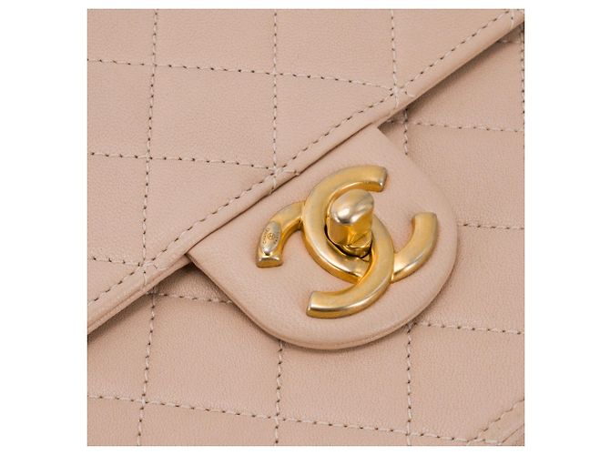 CHANEL - Borsa a tracolla Pearl verticale Chanel in pelle liscia rosa e perle bianche - vista 7