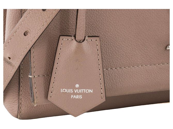 LOUIS VUITTON - Borsa a Spalla Lockme II Louis Vuitton in pelle grigia granulata Beige - vista 6