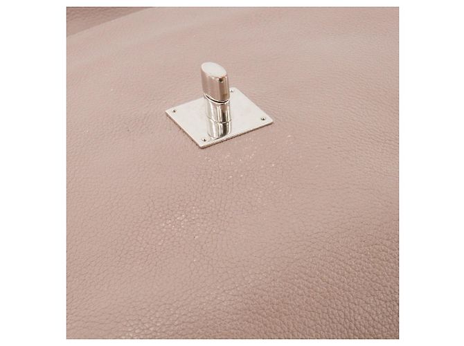 LOUIS VUITTON - Borsa a Spalla Lockme II Louis Vuitton in pelle grigia granulata Beige - vista 8