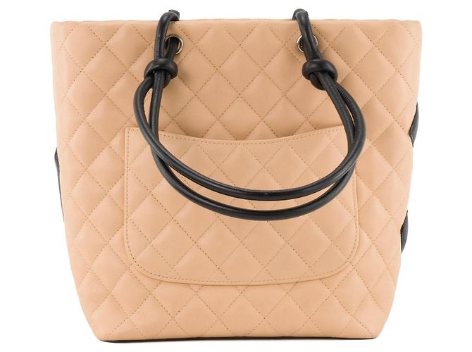 CHANEL - Borsa a Mano Cambon Chanel in Pelle Liscia Beige e Nera - vista 3