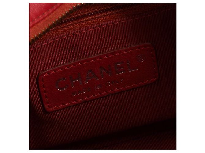 CHANEL - Borsa a Spalla Gabrielle Mini Chanel in Pelle Rossa Rosso - vista 6