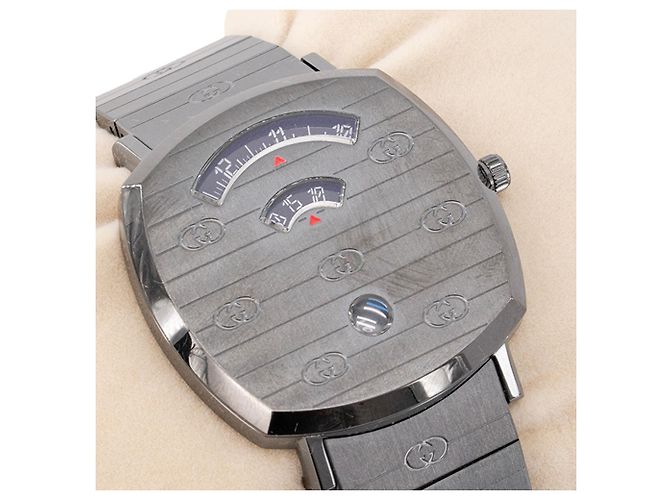 GUCCI - Relógio Grip Gucci com mostrador de aço com padrão GG Cinza - vista 2