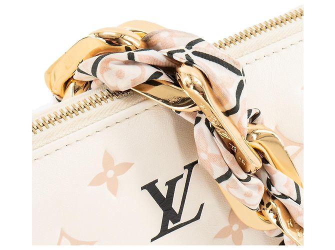 LOUIS VUITTON - Borsa a Spalla Coussin PM Louis Vuitton in Pelle Beige Edizione Limitata - vista 6