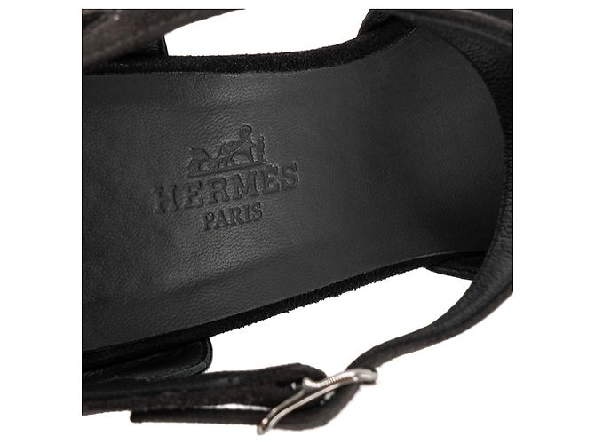HERMÈS - Tacchi Tango Hermès in suede grigio e nero (T37) - vista 4