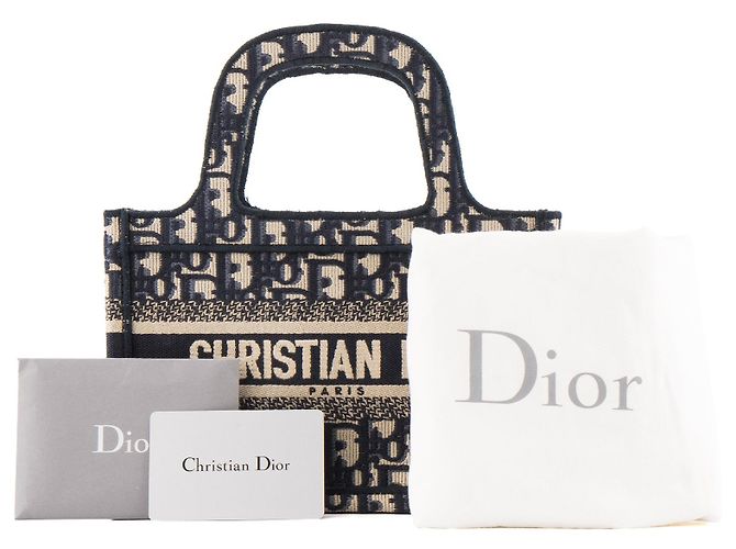 DIOR - Mini Book Tote Tasche aus marineblauem Monogramm-Canvas - Ansicht 8