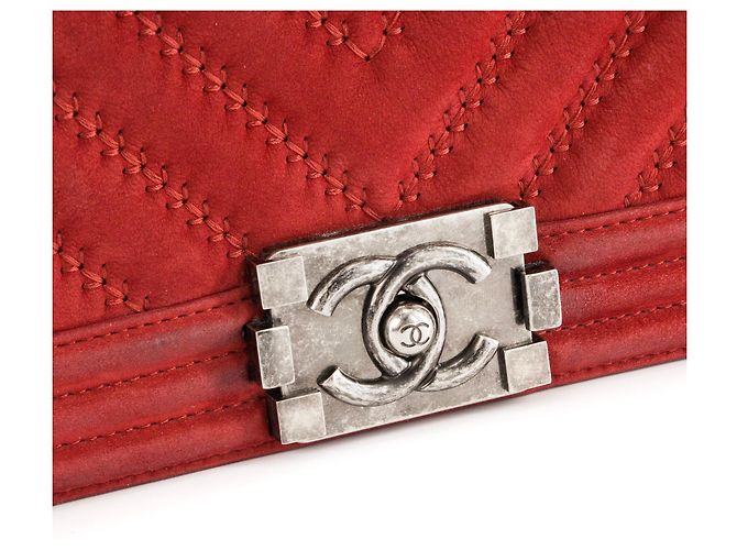 CHANEL - Borsa a Spalla Boy Medium in Camoscio Rosso Bordò - vista 5