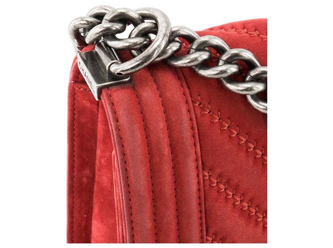 CHANEL - Borsa a Spalla Boy Medium in Camoscio Rosso Bordò - vista 6