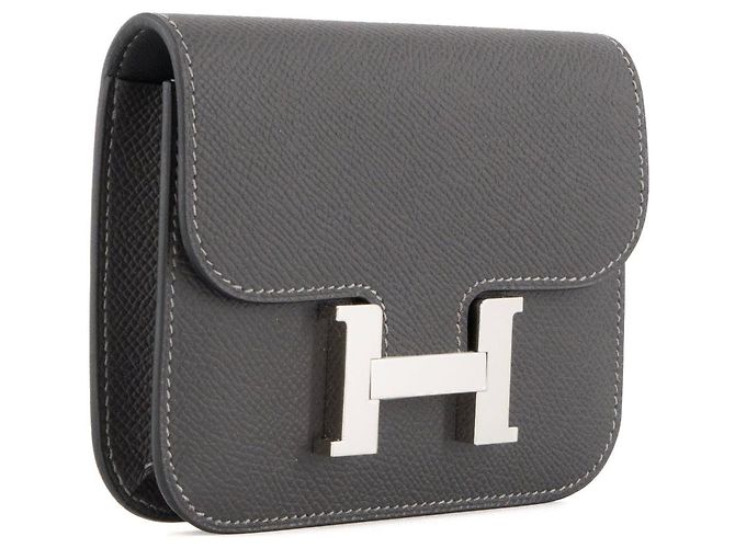 HERMÈS - Cartera Constance Slim en Cuero Granulado Gris - vista 3