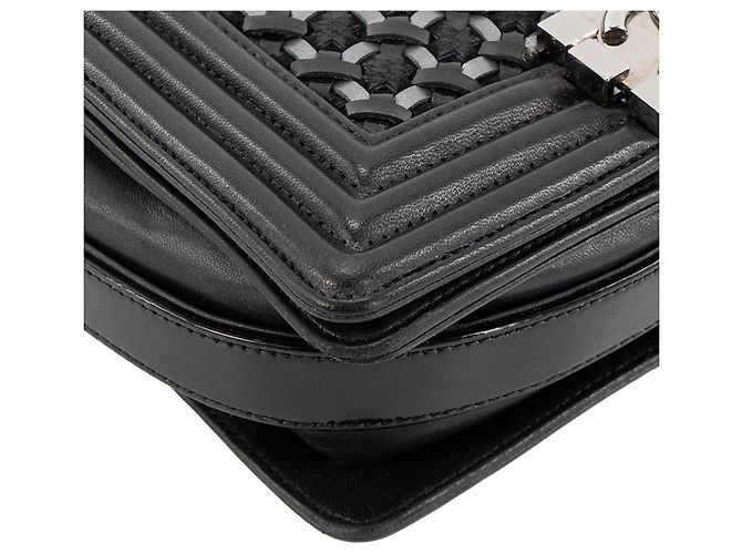 CHANEL - Borsa a tracolla Boy Chanel in pelle nera edizione limitata Nero - vista 6