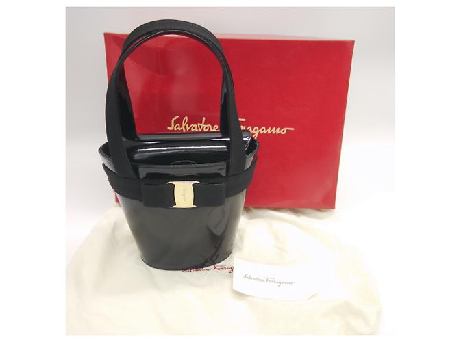 Borsa in pelle Vara Ribbon di Salvatore Ferragamo - vista 10