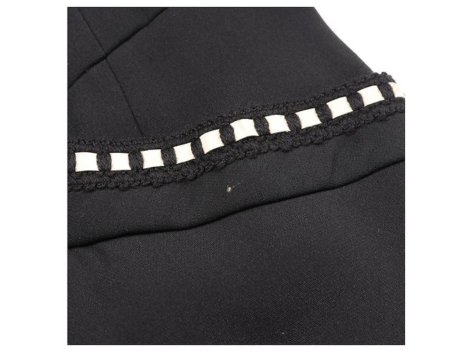 Timeless Chanel Camellia Knopf Wollseidenanzug Schwarz - view 8