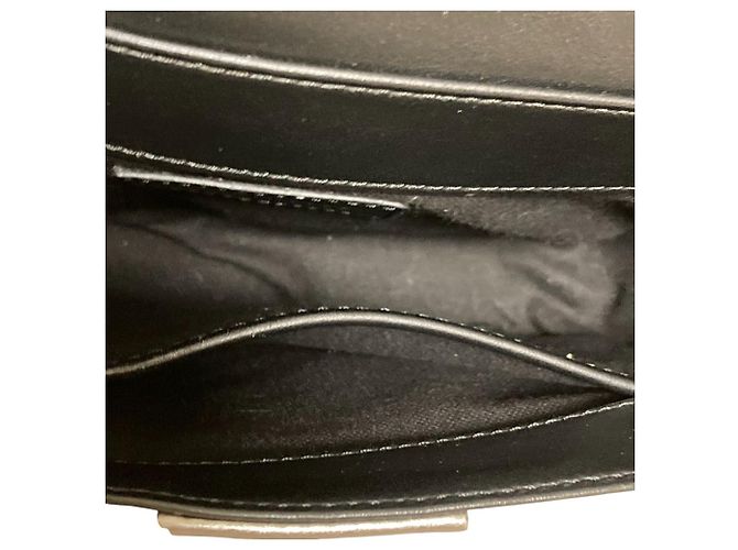 Autre Marque Borsa a spalla in pelle Coccinelle con patta e catena Nero Grigio - vista 5