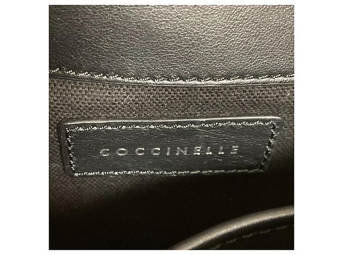 Autre Marque Borsa a spalla in pelle Coccinelle con patta e catena Nero Grigio - vista 9