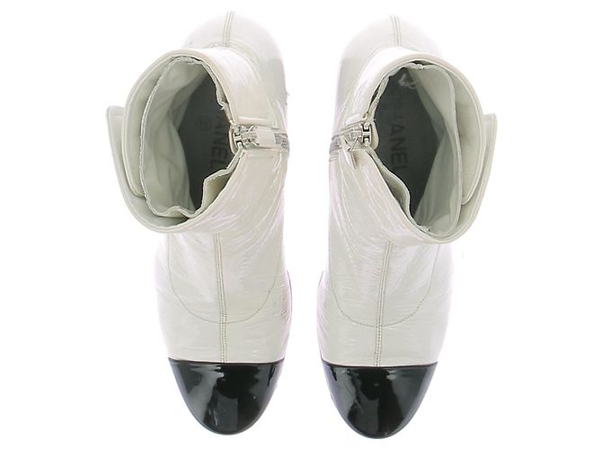 Chanel Botas de cuero charol blanco - vista 6