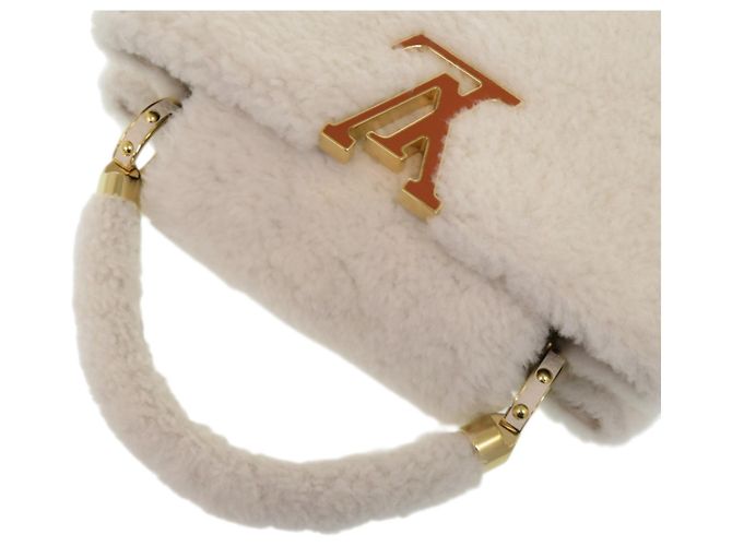 Bolsa Louis Vuitton Capucines BB em pele de cordeiro shearling e couro branco como nova LV VUITTON Marrom - vista 3