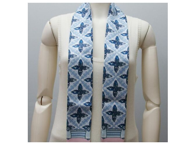 Foulard/Scaldacollo Monogram Animal Fish di Louis Vuitton Blu - vista 4
