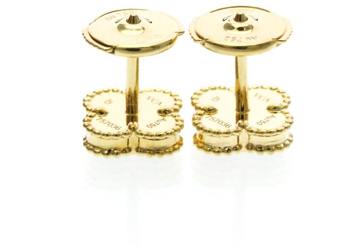 Orecchini a perno Sweet Alhambra in Onice e Oro Giallo di Van Cleef & Arpels - vista 2