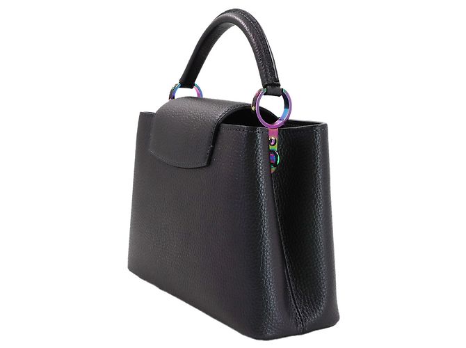 Borsa a mano/spalla Louis Vuitton Capucines BB in pelle taurillon nera metallica () con RFID. Nero - vista 3