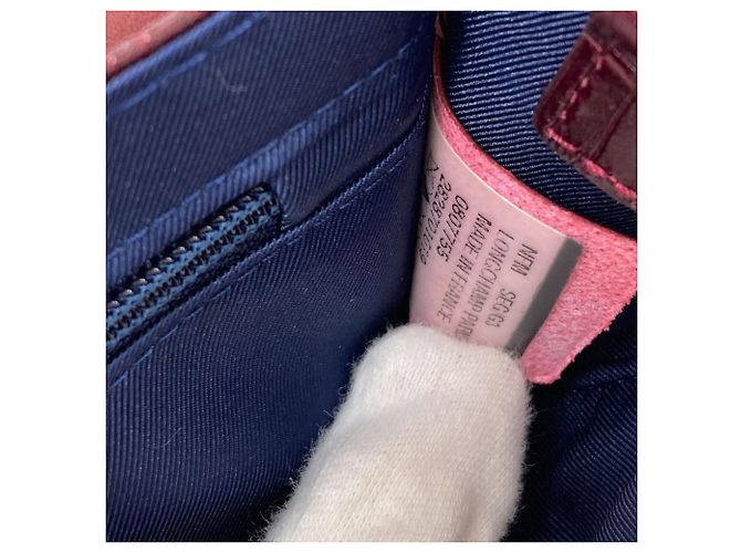Borsa a spalla in pelle embossata Longchamp per donne, con design di Kate Moss. - vista 8