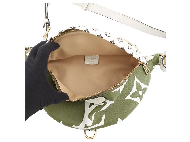 Bumbag Monogram Giant Louis Vuitton LOUIS VUITTON Bianco - vista 6