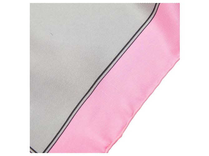 Foulard/Scaldacollo Hermès GIOCO DEGLI OMNIBUS E DELLE DONNE BIANCHE (Il Gioco degli Omnibus e delle Donne) in Seta Rosa, Donna HERMES - vista 4