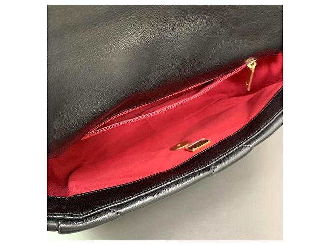 Borsa Chanel 19 piccola nera in agnello con catena dorata Nero - vista 7