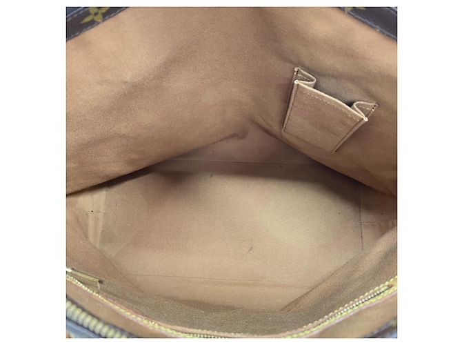 Borsa Tote Cabas Mezzo Monogram di Louis Vuitton Marrone - vista 4