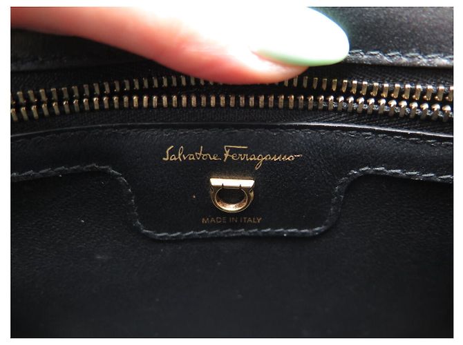 BORSA A MANO SALVATORE FERRAGAMO GANCINI IN PELLE GRAIN NERA Nero - vista 12