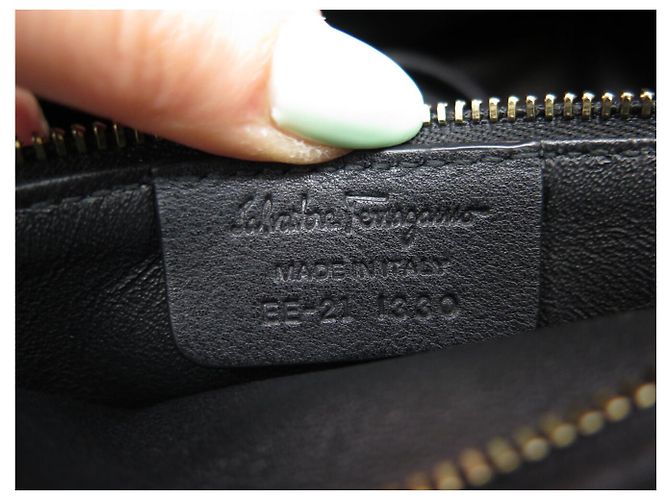 BORSA A MANO SALVATORE FERRAGAMO GANCINI IN PELLE GRAIN NERA Nero - vista 18