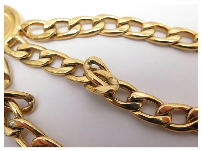 CHANEL KETTENGÜRTEL MIT 3 REIHEN CC LOGO MEDAILLON GRÖSSE 65 BIS 85 Golden - Ansicht 12
