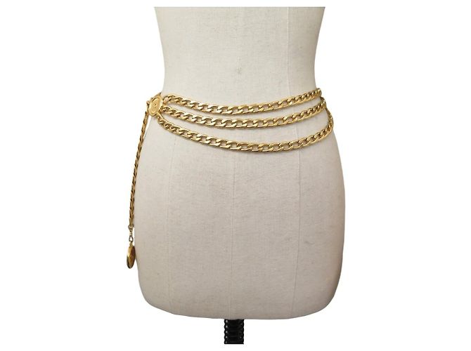 CHANEL KETTENGÜRTEL MIT 3 REIHEN CC LOGO MEDAILLON GRÖSSE 65 BIS 85 Golden - Ansicht 2