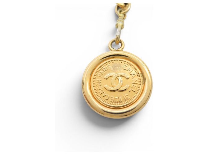 CHANEL KETTENGÜRTEL MIT 3 REIHEN CC LOGO MEDAILLON GRÖSSE 65 BIS 85 Golden - Ansicht 5