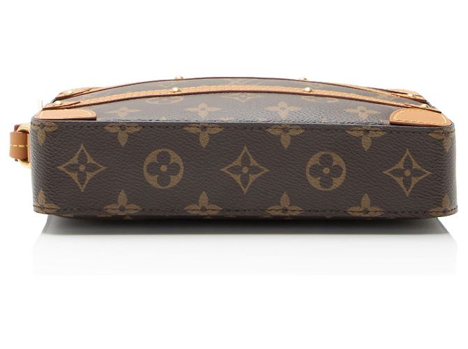 Pochette Soft Trunk Studded in Tela Monogram Louis Vuitton Marrone - vista 4