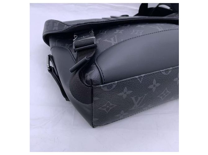 Louis Vuitton Borsa Messenger Voyager Jedi Nera Nero - vista 3