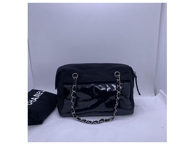 Borsa Chanel Camera Bag in pelle nera Nero - vista 2
