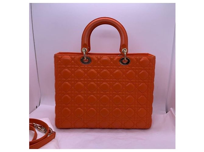 Borsa Dior Duchess in suede arancione con chiusura dorata - vista 2
