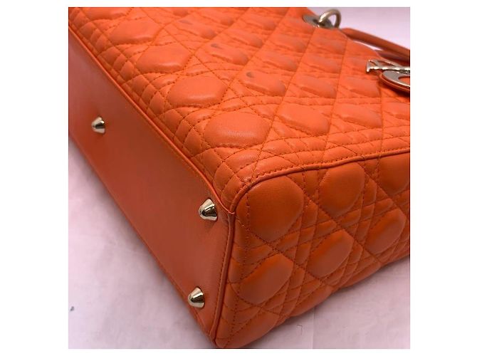 Borsa Dior Duchess in suede arancione con chiusura dorata - vista 5