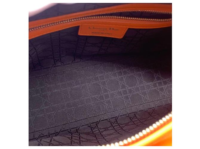 Borsa Dior Duchess in suede arancione con chiusura dorata - vista 8
