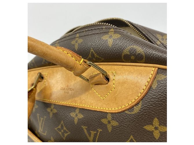 Louis Vuitton Monogram Deauville Handbag Brown - view 9